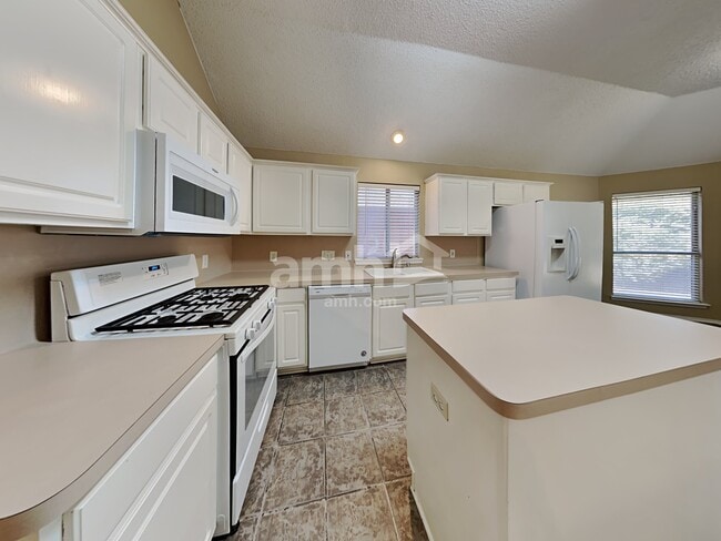 Photo - 6215 Hillside Ln