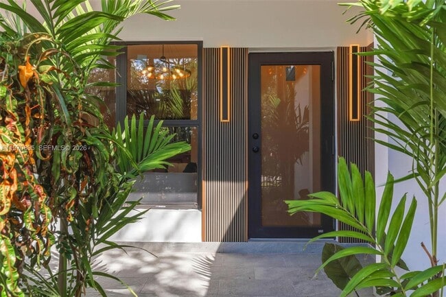 Photo - 751 NE 80th St