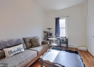 Building Photo - 302 N Lime St Unit 2
