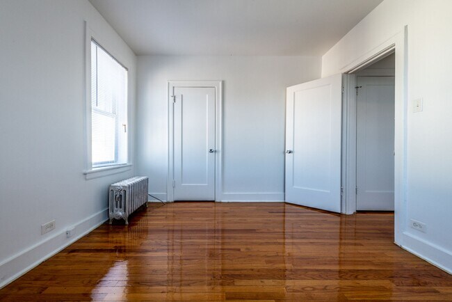 Photo - 8222-32 S Ingleside Ave Chicago, IL 60619