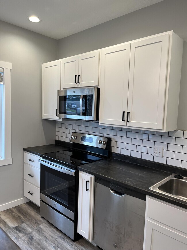 Photo - 508 W Main St Unit 1
