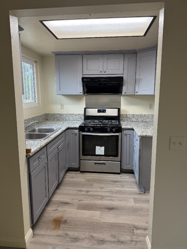 Photo - 2472 New Ave