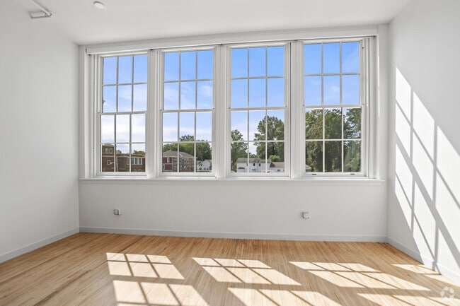 Studio - 439SF