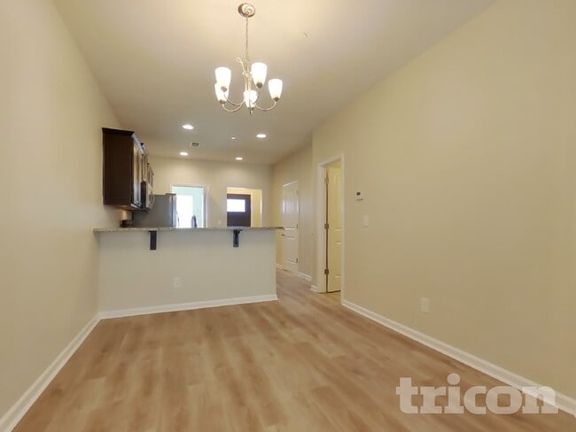 Photo - 404 Riverwood Ct