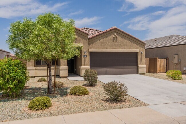 Building Photo - 1230 E Lee Pl