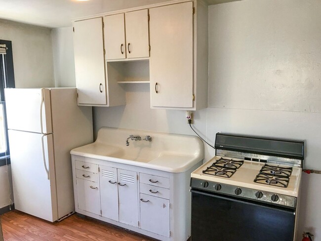 Photo - 576 Main St Unit 576 Main #A [PRM: Marlene]