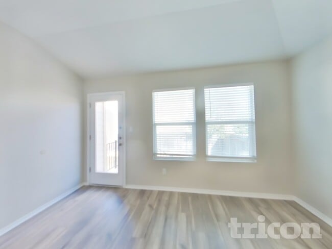 Photo - 3525 Stride Ln