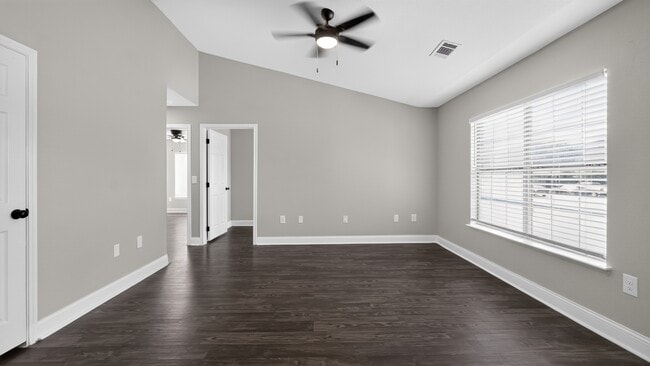 Photo - Cedar View Apartments