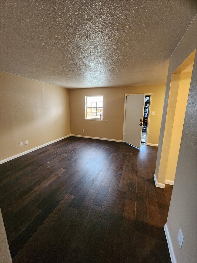 Photo - 4311 Yellowstone Blvd Unit 7