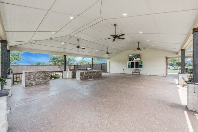 Building Photo - 30062 N Fulshear Dr Rental