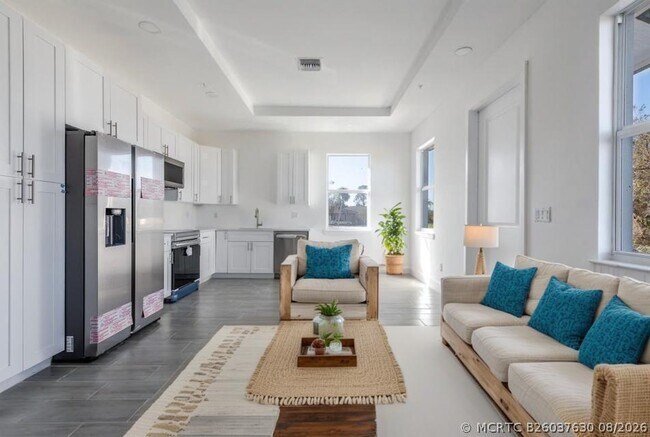 Photo - 246 Rotonda Blvd W