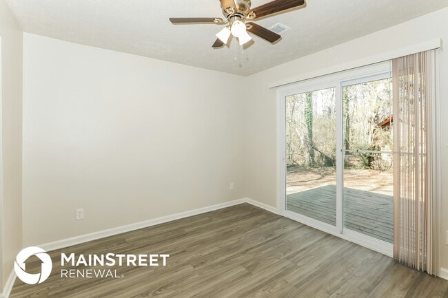 Photo - 9319 Forest Knoll Dr