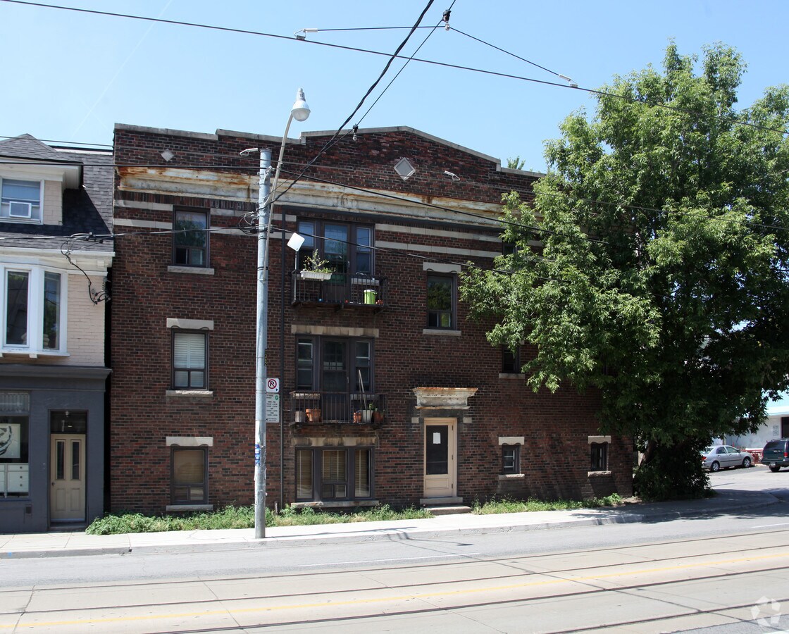Vermont Apartments - Vermont Apartments