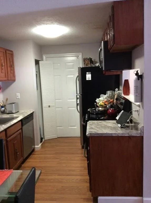 Photo - 5 Thoreau Ct