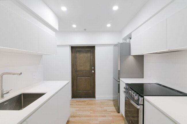 Photo - 2100 Rue du Fort Unité 2