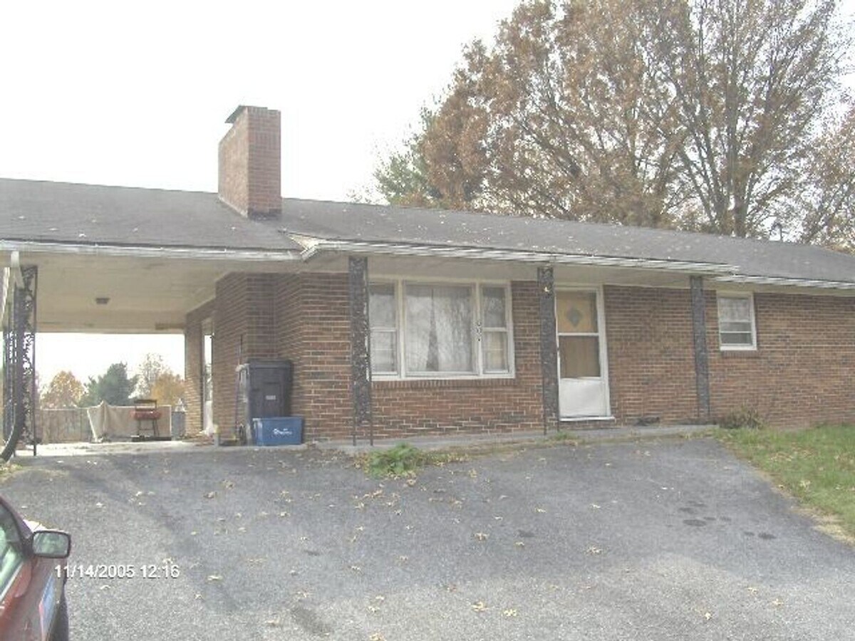 Photo - 1007 Glade Rd