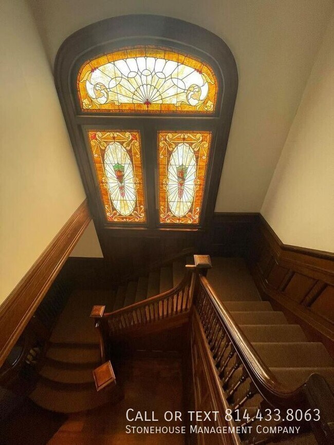 440 W 10th St Unit 7