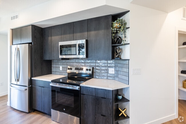 2BR, 2BA - 1,121SF - Kitchen