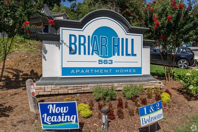 Briarhill 563 Apartments