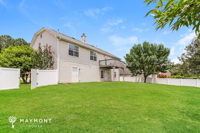 Photo - 514 Halley Way