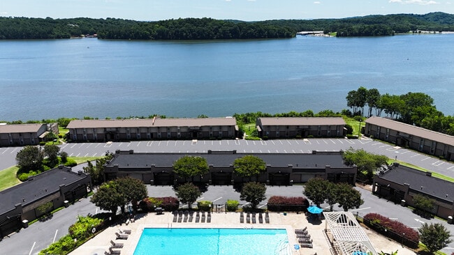 Building Photo - Reserve At Lakeshore Rental