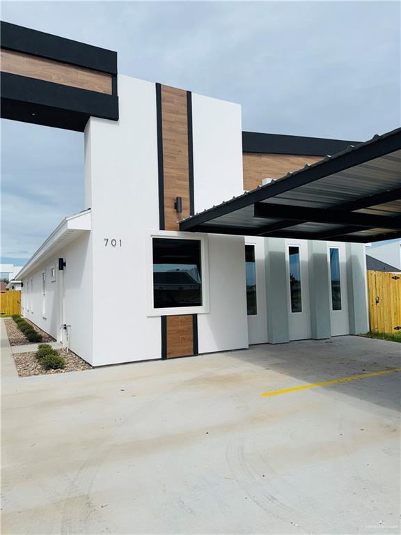 Building Photo - 12 N Onyx Ave Unit 1