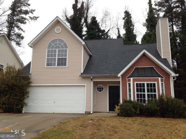 Building Photo - 631 Sycamore Dr