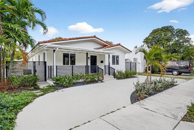 Photo - 426 SW 26th Rd