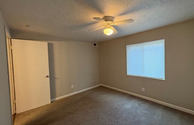 Photo - 525 Lowell Ave Unit 525-03