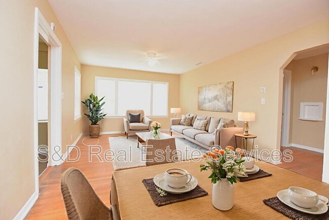 Photo - 738 E Valencia St