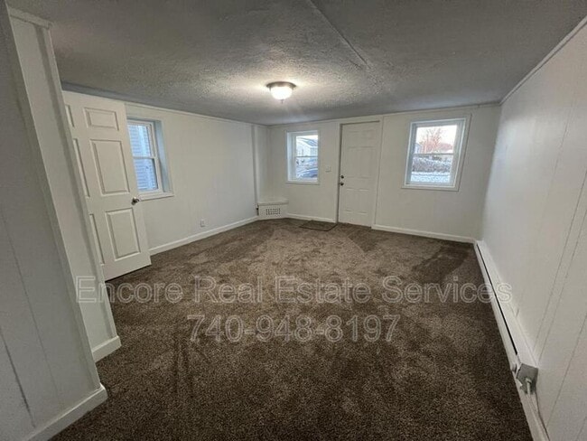 Photo - 185 Monroe St