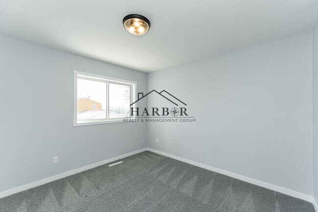 Photo - Contemporary 2 Bedroom Townhome - Kasson MN