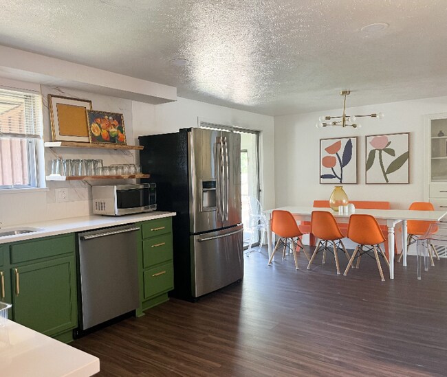 Photo - 1403 Allison Dr Unidad 1