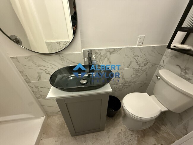 Photo - 241 Northampton St Unit 2