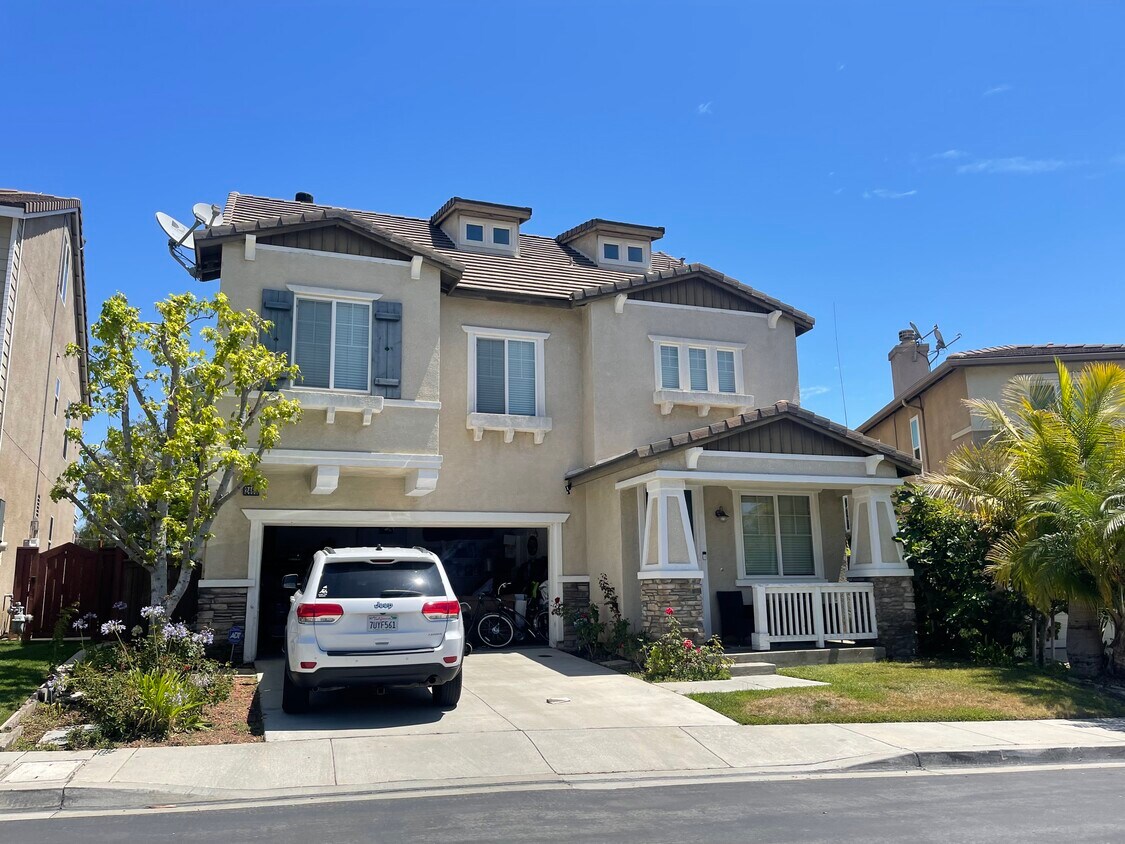 Photo - 2460 Avis Ct (Signal Hill, CA)