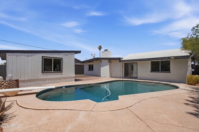 Photo - 1609 E Gaylon Dr