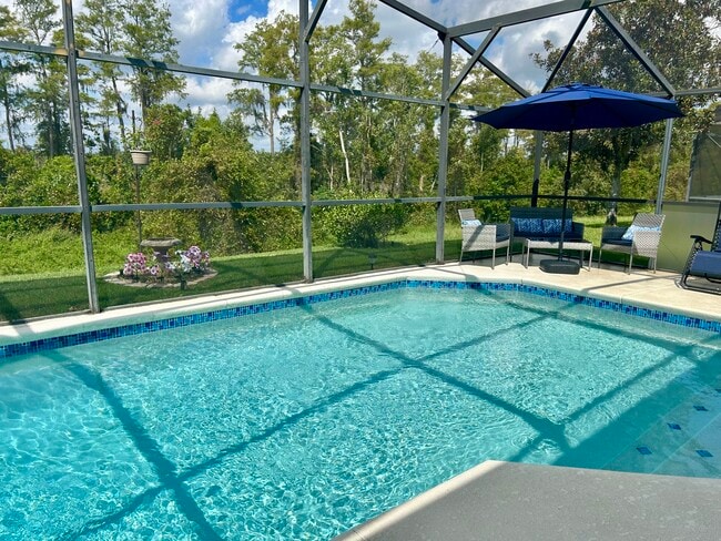 Photo - 15345 Markham Dr