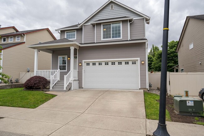 Photo - 4 Bedroom 2.5 Bath with fenced backyard wi...