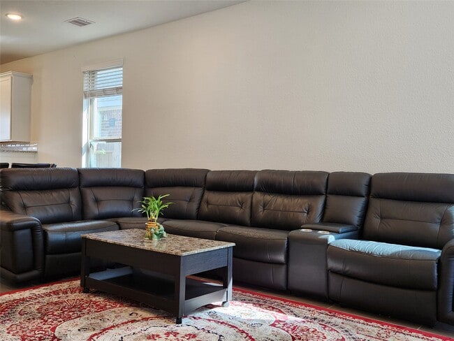 Photo - 31322 Whitfield Ct