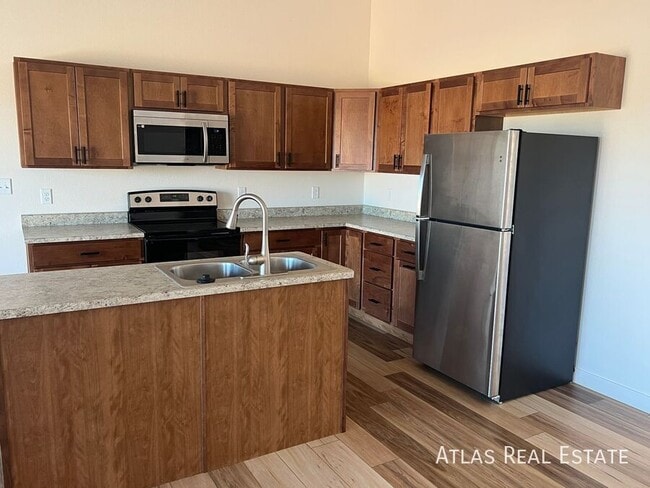 Photo - 827 S Laurue Dr
