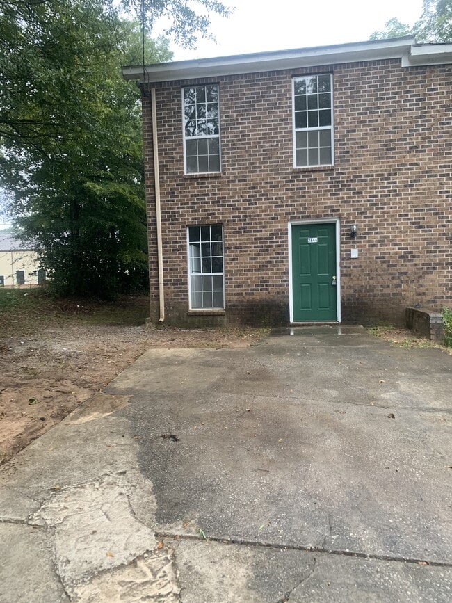 Building Photo - 2644 WMS Grant Reynolds Rd