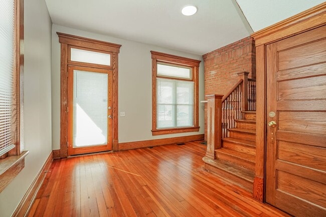 Photo - 804 E Main St