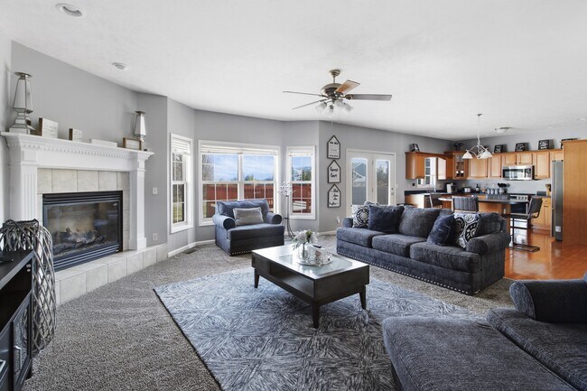 Photo - 2950 E Stone Creek Blvd