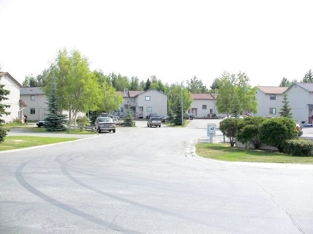 Photo - South Anchorage Beautiful 3 bed unit with washer/dryer in a 4-plex on quite cul de sac