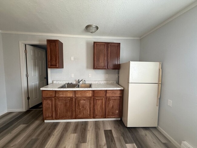 Photo - 2015 W Miller St