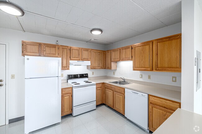 1BR, 1BA - 495SF - Kitchen