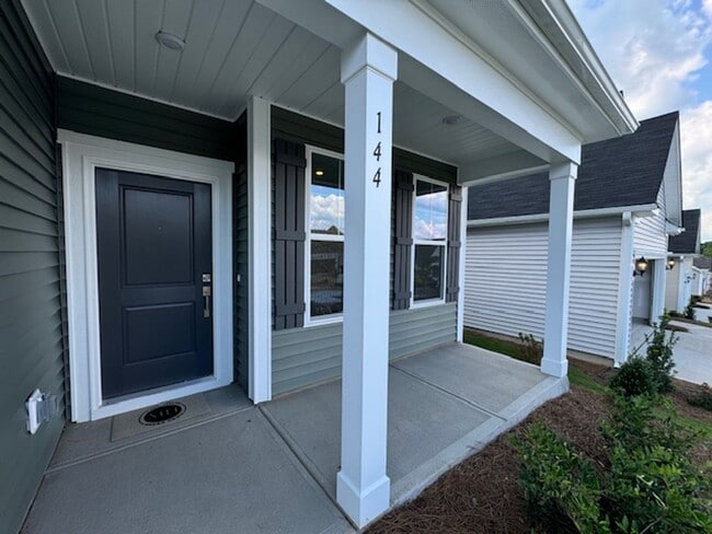 Photo - Renaissance at White Oak