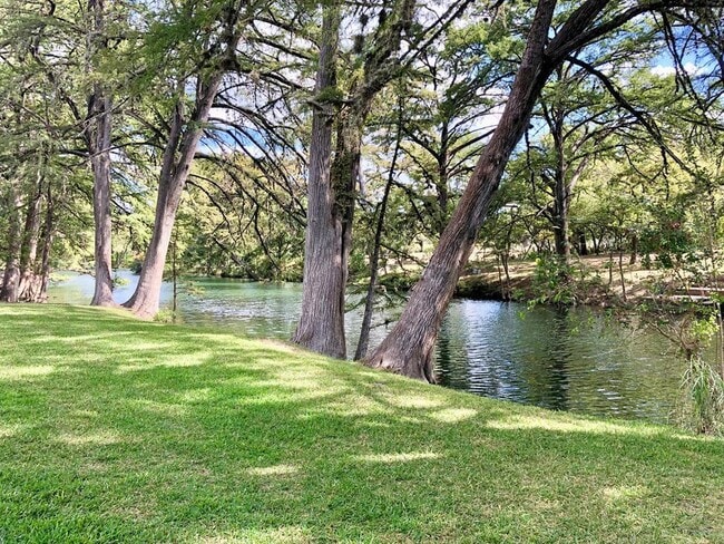Photo - 115 Chaparral Pl W