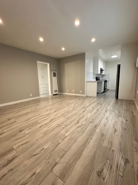 Photo - 7555 De Longpre Ave Apartamento Unidad 10