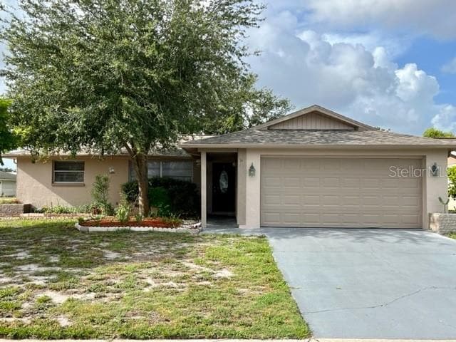 Building Photo - 7540 Oakshire Dr Rental